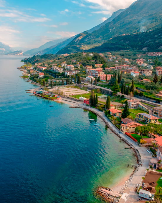Malcesine: La Sentinella Eterna del Castello